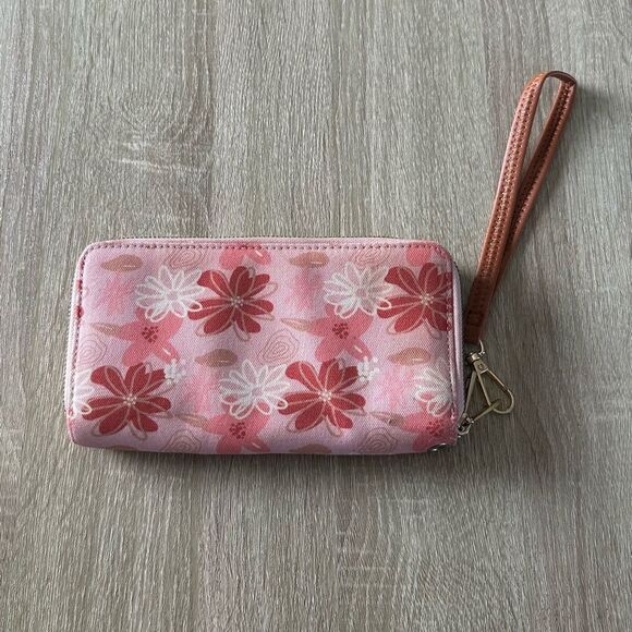 NWOT … Floral Wristlet Wallet - Picture 2 of 3